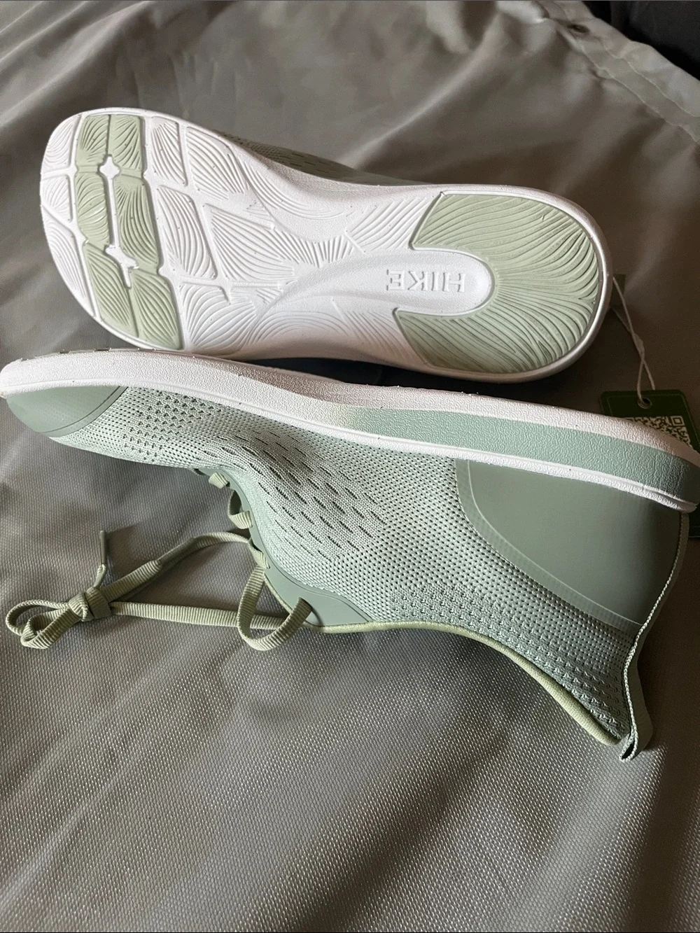 Nike Breathable Mesh Running Shoes in Sage